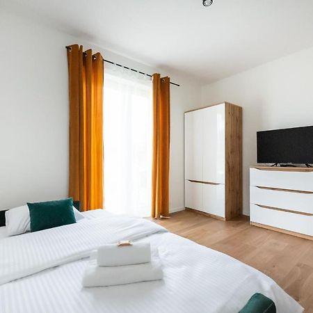 Hohome Comfy Apartments Варшава Екстер'єр фото