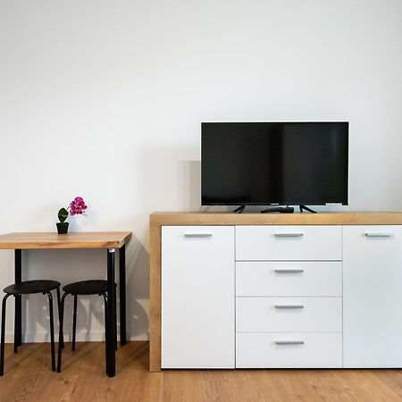 Hohome Comfy Apartments Варшава Екстер'єр фото