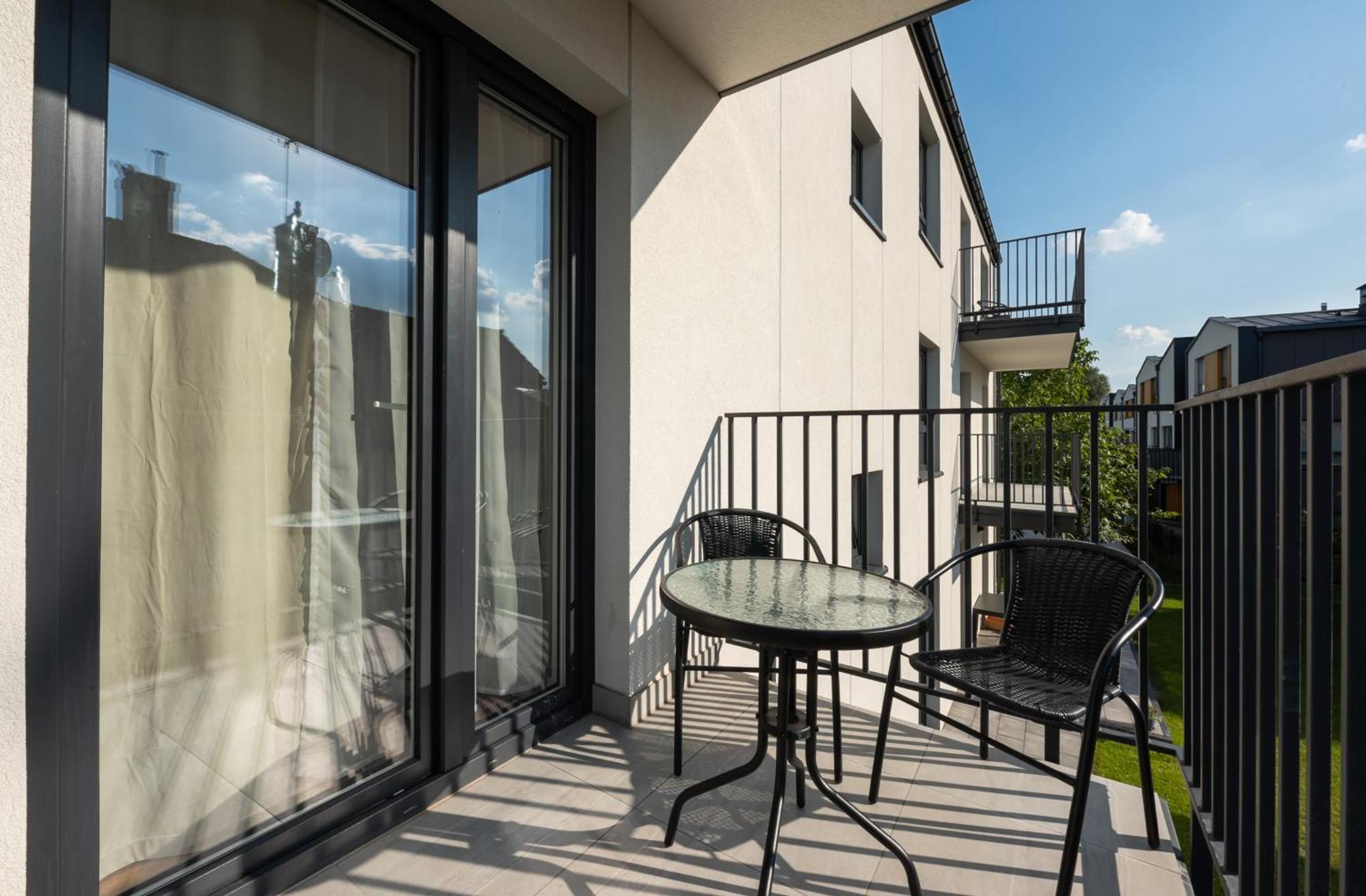 Hohome Comfy Apartments Варшава Екстер'єр фото